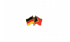 Pin's épinglette de l'amitié Allemagne - Timor orièntale - 22 mm